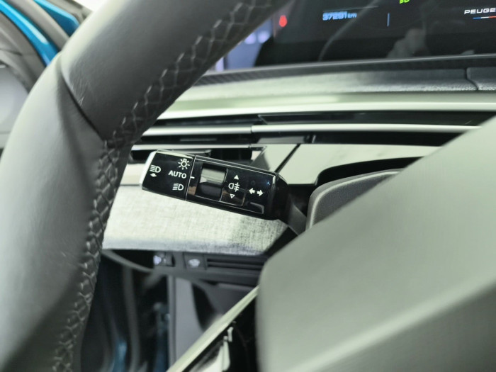 Peugeot 3008 Hybrid 136 e-DCS6 Allure