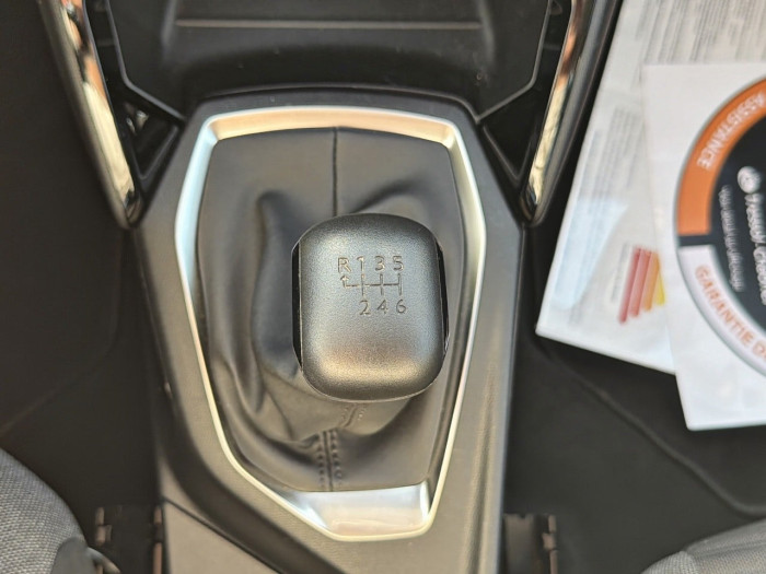 Peugeot 208 PureTech 100 S&S BVM6 Style