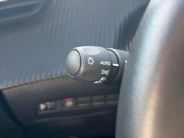 Peugeot 208 PureTech 100 S&S BVM6 Style
