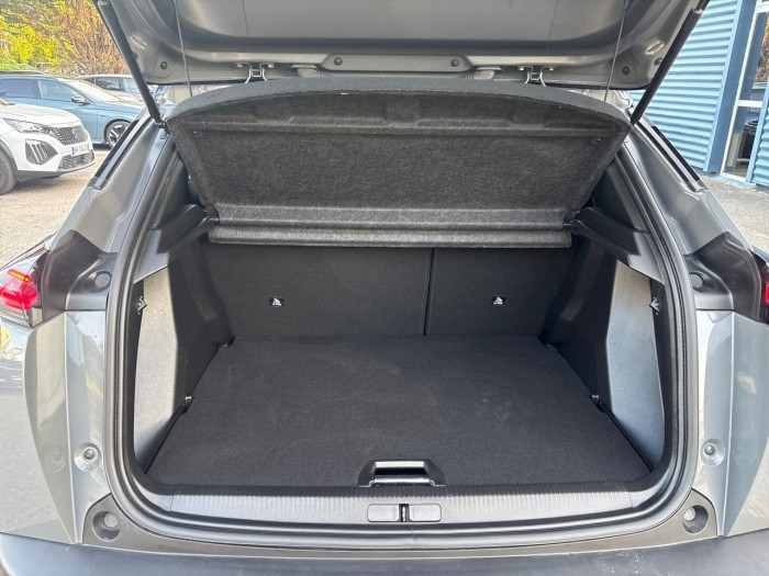 Peugeot 2008 BlueHDi 130 S&S EAT8 GT