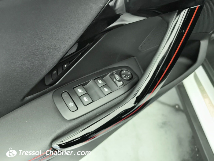 Peugeot 2008 PureTech 130ch S&S BVM6 GT Line