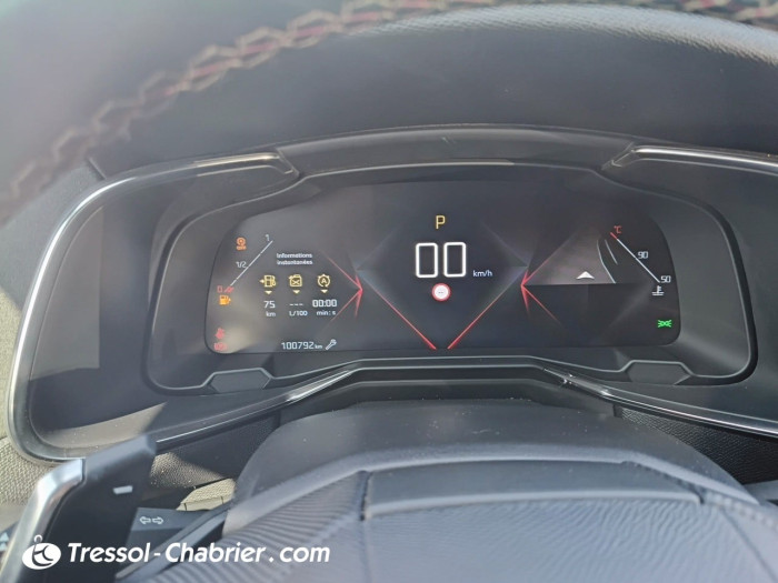 DS DS7 CROSSBACK BlueHDi 130 EAT8 Performance Line
