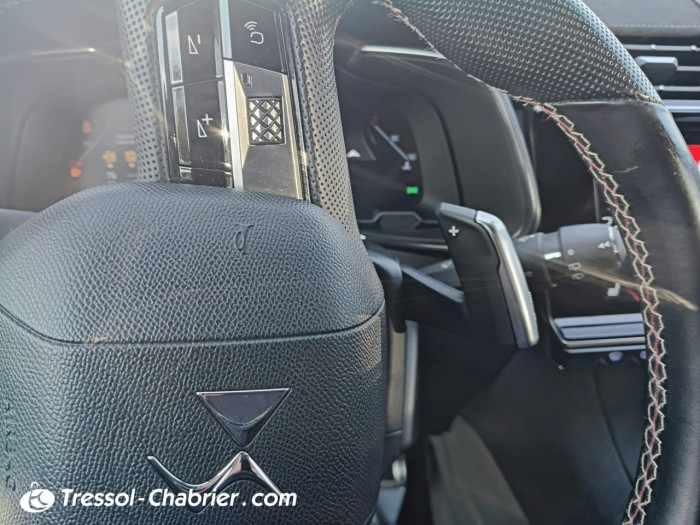 DS DS7 CROSSBACK BlueHDi 130 EAT8 Performance Line