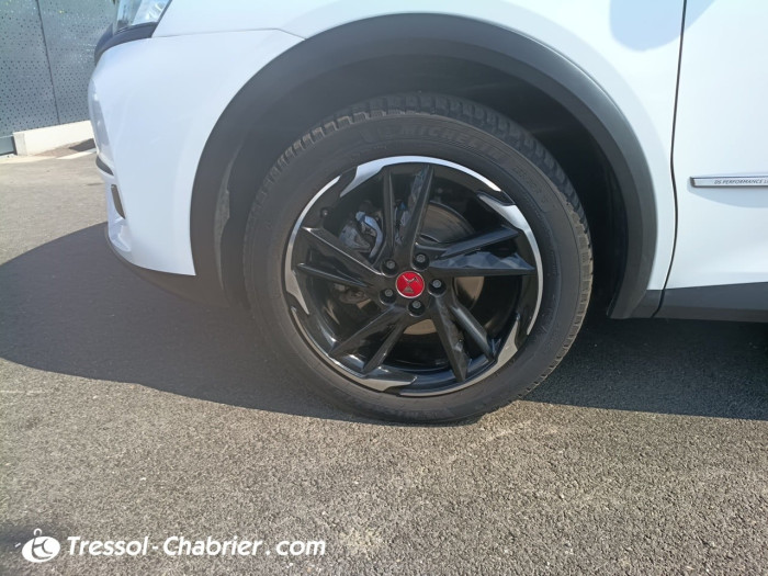 DS DS7 CROSSBACK BlueHDi 130 EAT8 Performance Line