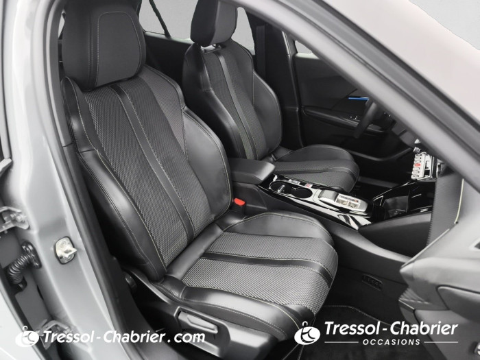 Peugeot 2008 Hybrid 136 e-DCS6 GT