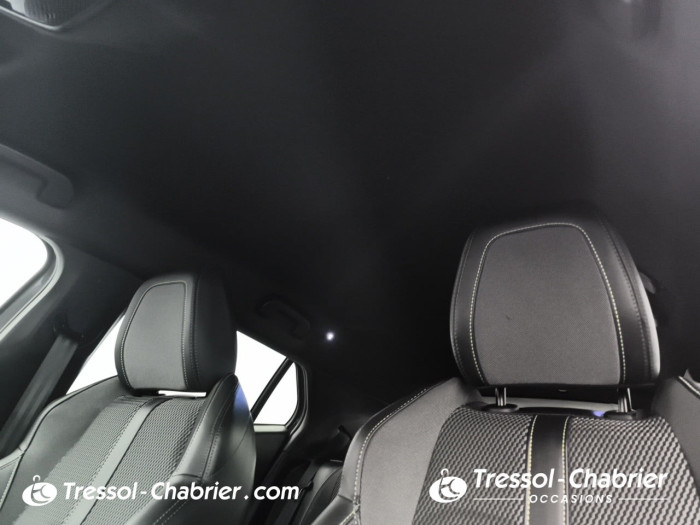 Peugeot 2008 Hybrid 136 e-DCS6 GT