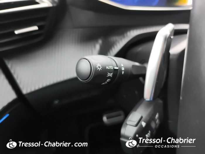 Peugeot 2008 Hybrid 136 e-DCS6 GT