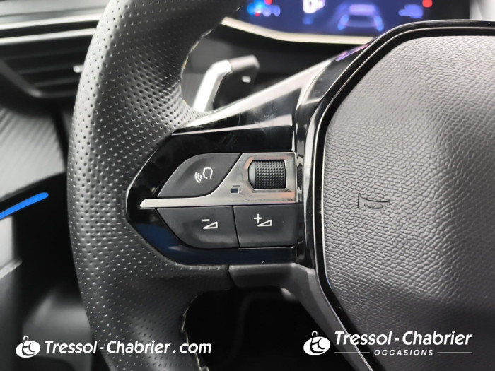 Peugeot 2008 Hybrid 136 e-DCS6 GT
