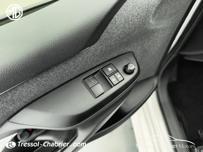 Toyota YARIS HYBRIDE MY20 116h France