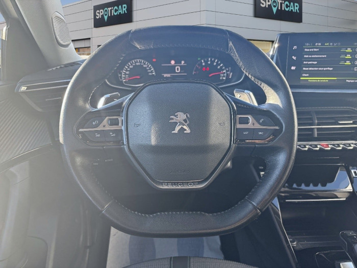 Peugeot 2008 PureTech 130 S&S EAT8 Allure
