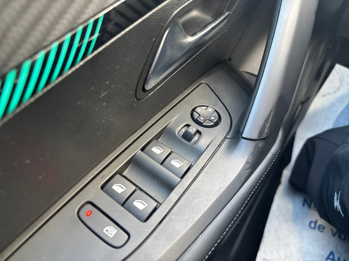 Peugeot 2008 PureTech 130 S&S EAT8 Allure