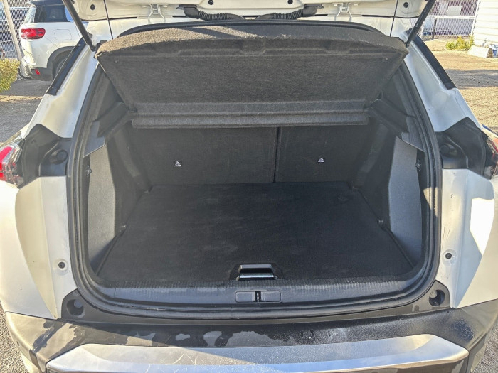 Peugeot 2008 PureTech 130 S&S EAT8 Allure