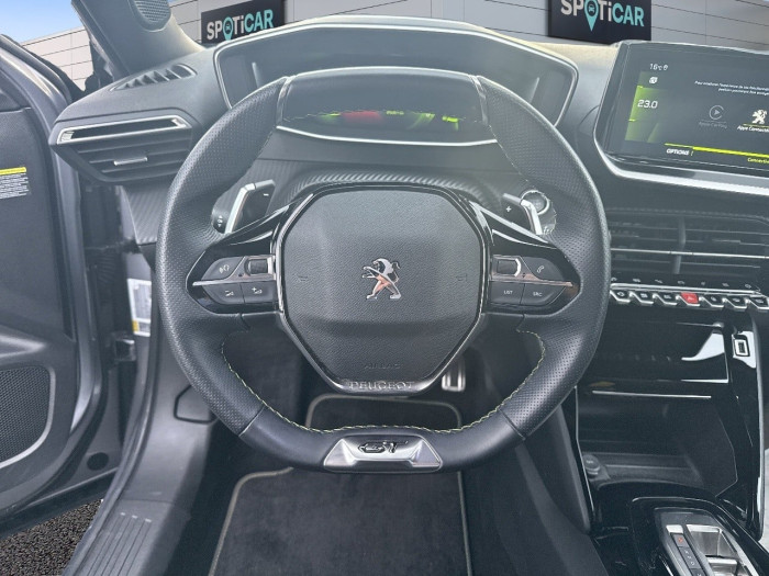 Peugeot 2008 PureTech 130 S&S EAT8 GT