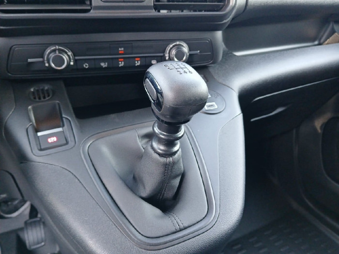 Peugeot PARTNER FOURGON Nouveau FGN DIESEL 100 CH M MANUELLE