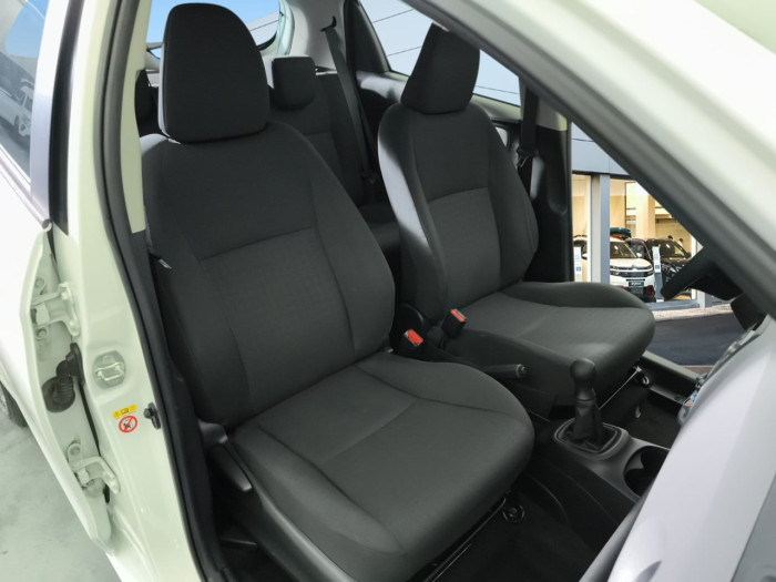 Toyota YARIS MC2 69 VVT-i Active