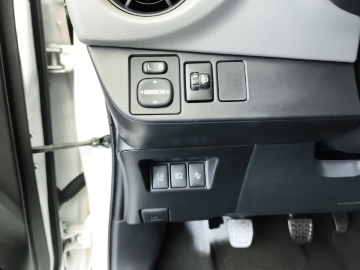 Toyota YARIS MC2 69 VVT-i Active