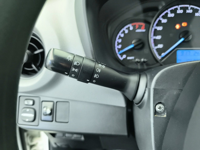 Toyota YARIS MC2 69 VVT-i Active