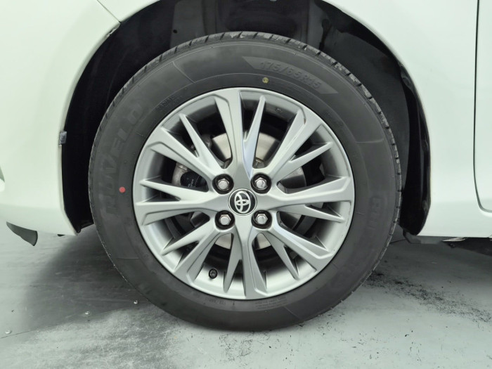 Toyota YARIS MC2 69 VVT-i Active