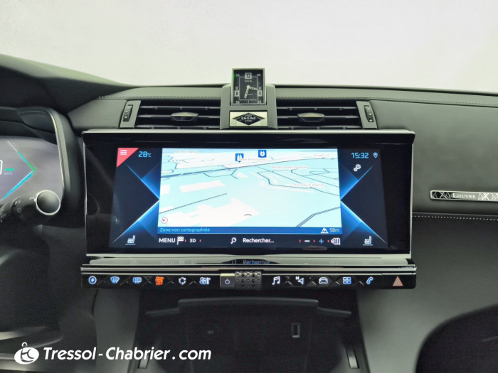 DS DS7 CROSSBACK Hybride E-Tense 300 EAT8 4x4 Louvre