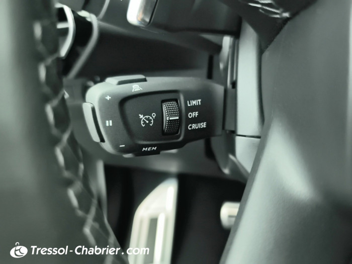 DS DS7 CROSSBACK Hybride E-Tense 300 EAT8 4x4 Louvre