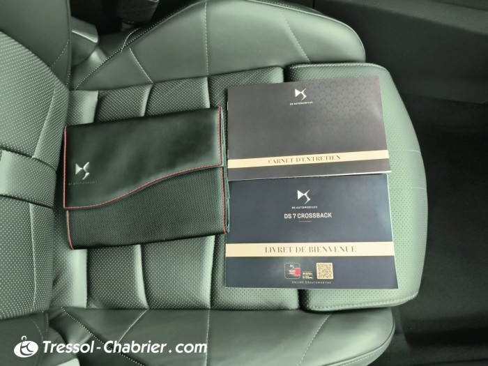 DS DS7 CROSSBACK Hybride E-Tense 300 EAT8 4x4 Louvre