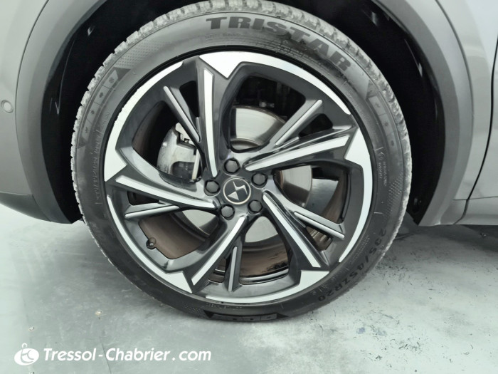 DS DS7 CROSSBACK Hybride E-Tense 300 EAT8 4x4 Louvre