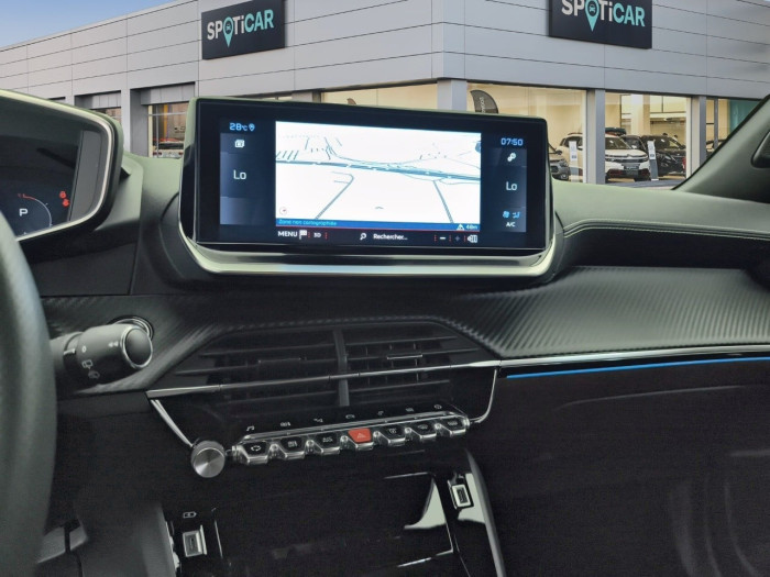 Peugeot 2008 PureTech 130 S&S EAT8 GT