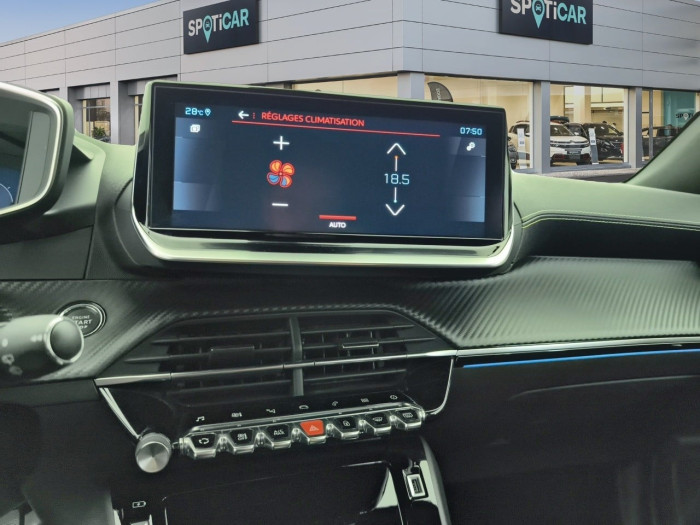 Peugeot 2008 PureTech 130 S&S EAT8 GT