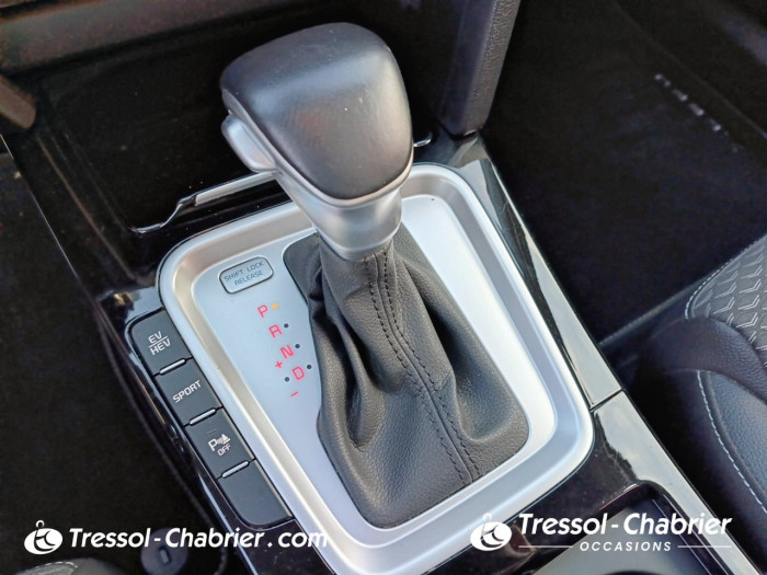 Kia XCEED HYBRIDE RECHARGEABLE 1.6 GDi Hybride Rechargeable 141ch DCT6 Black & White Edition