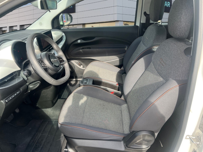 Fiat 500e BERLINE MY22 SERIE 1 STEP 2 500 e 95 ch Icône