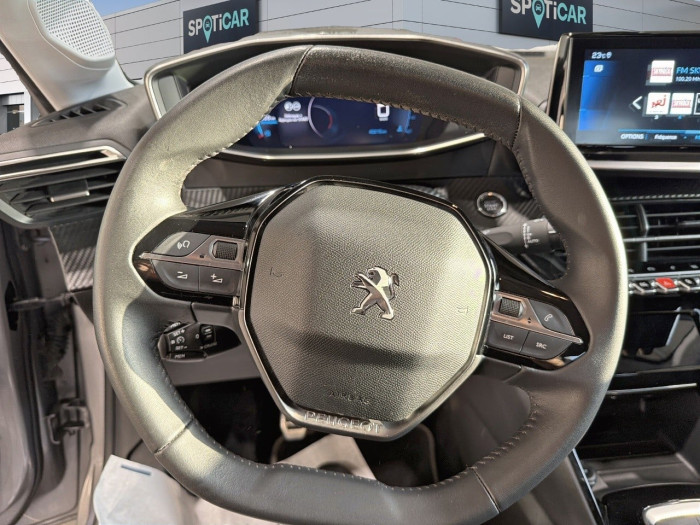 Peugeot 208 PureTech 100 S&S BVM6 Roadtrip