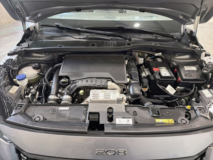 Peugeot 208 PureTech 100 S&S BVM6 Roadtrip