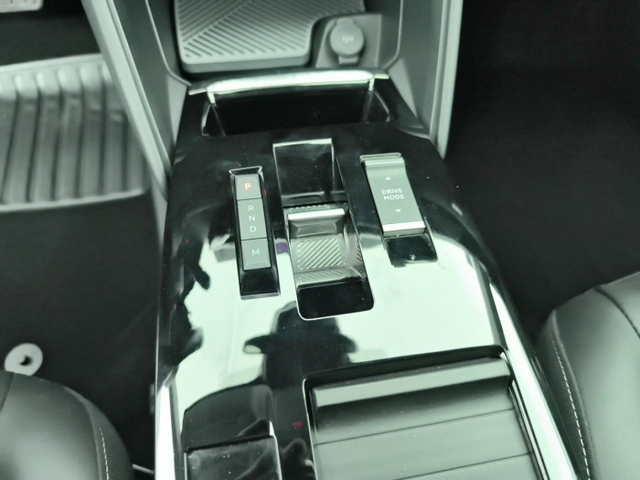 Citroën C4 PureTech 155 S&S EAT8 Shine Pack