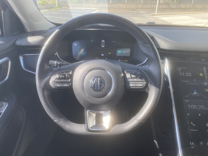 MG MARVEL R EV 2WD Luxury