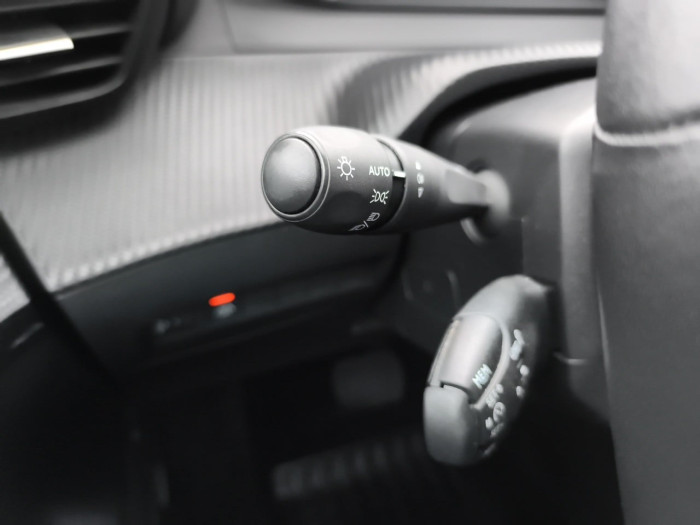 Peugeot 208 ELECTRIQUE 50 kWh 136ch Allure