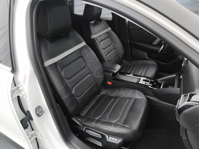 Citroën C4 PureTech 130 S&S EAT8 Shine Pack