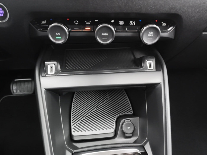 Citroën C4 PureTech 130 S&S EAT8 Shine Pack