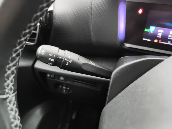 Citroën C4 PureTech 130 S&S EAT8 Shine Pack
