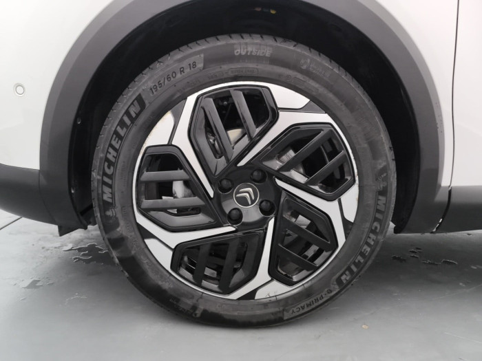 Citroën C4 PureTech 130 S&S EAT8 Shine Pack