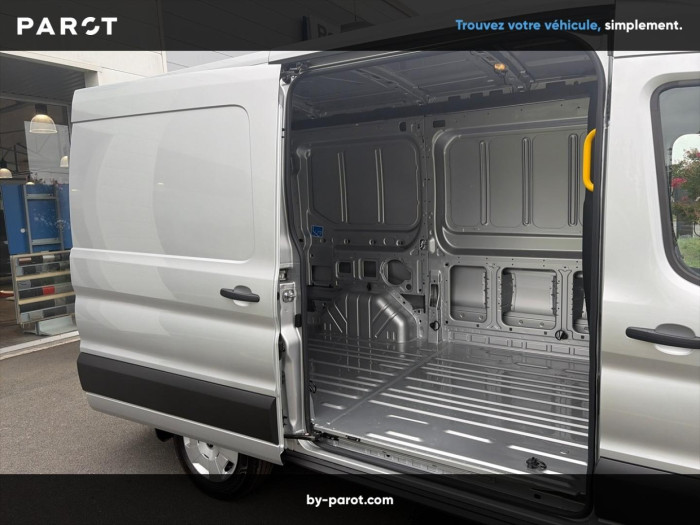 Ford Transit 2T Fg T310 L2H2 2.0 EcoBlue 130ch BVA8 Trend