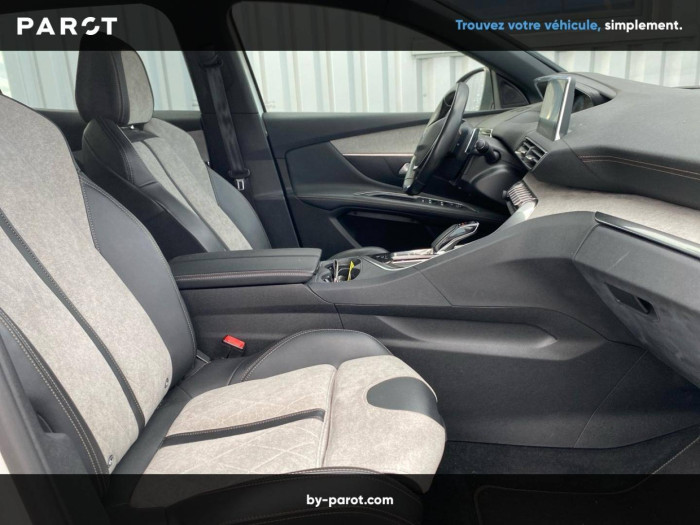 Peugeot 3008 Hybrid4 300 e-EAT8 GT