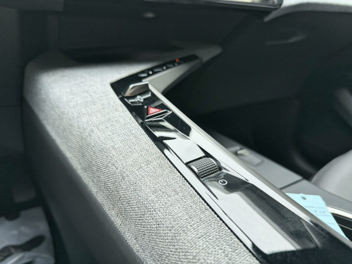 Peugeot 3008 Hybrid 136 e-DCS6 Allure