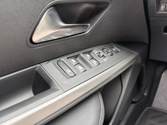 Peugeot 3008 Hybrid 136 e-DCS6 Allure