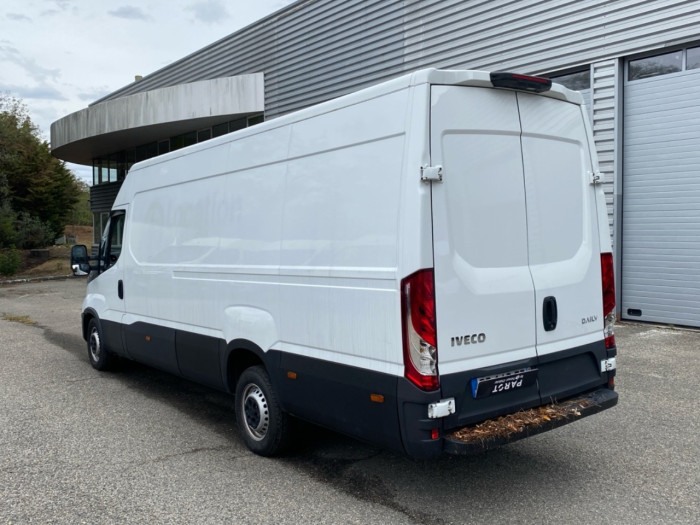 IVECO Daily 35S Fg 35S18H V16