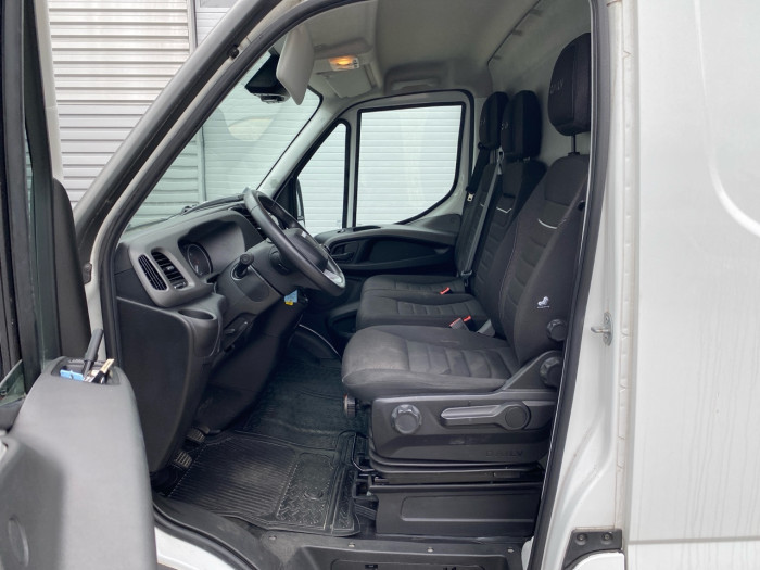 IVECO Daily 35S Fg 35S18H V16
