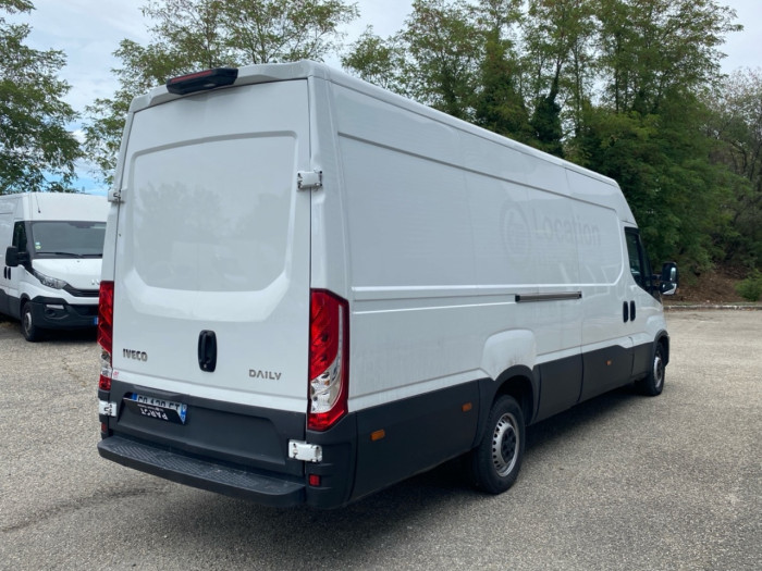 IVECO Daily 35S Fg 35S18H V16