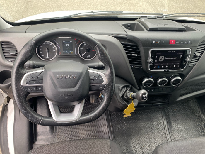 IVECO Daily 35S Fg 35S18H V16
