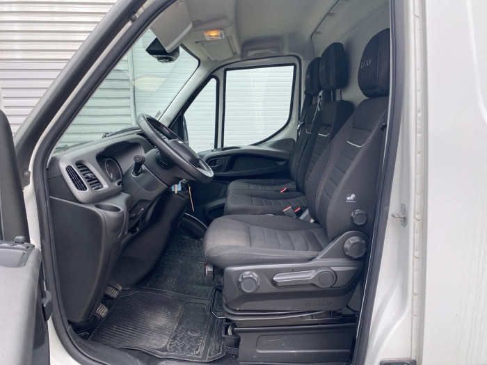 IVECO Daily 35S Fg 35S18H V16