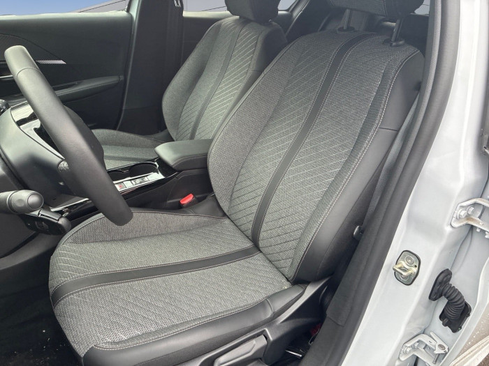 Peugeot 208 100 S&S BVM6 Allure