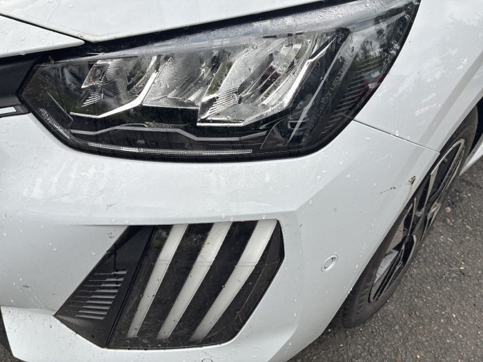 Peugeot 208 100 S&S BVM6 Allure